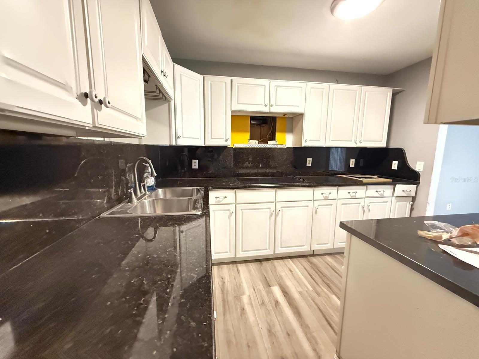 CRESCENT HILLS - Residential