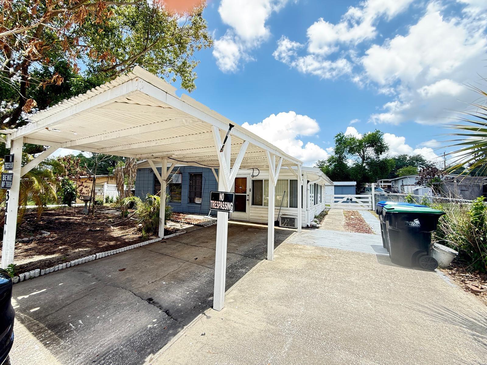 CRESCENT HILLS - Residential