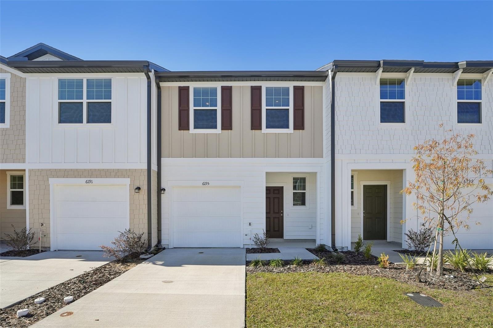 VISTA WALK - Residential