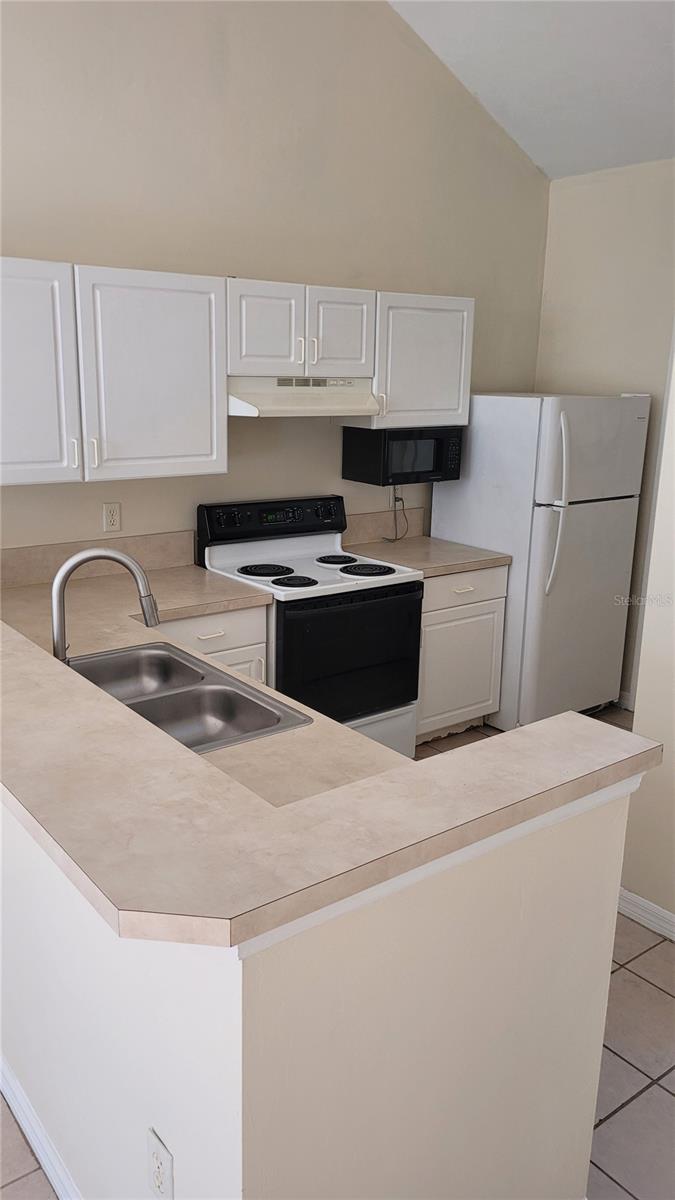 GREENS CONDOS AT WEST END - Residential Lease