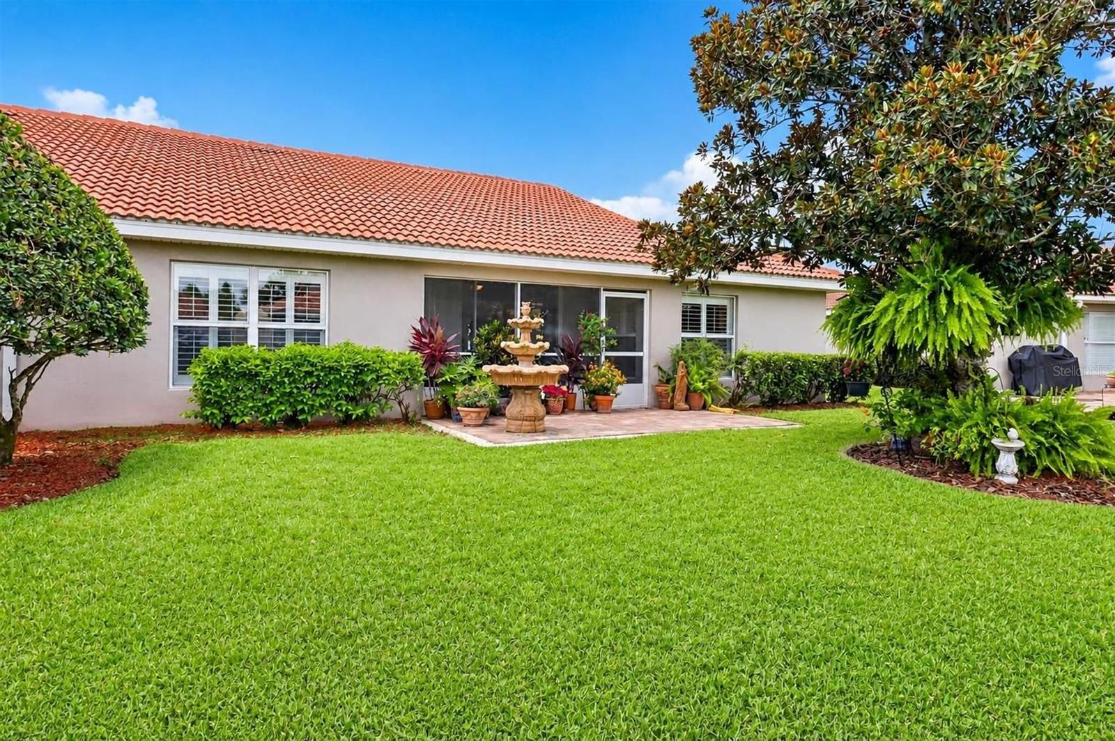 LAKESIDE LANDINGS - Residential