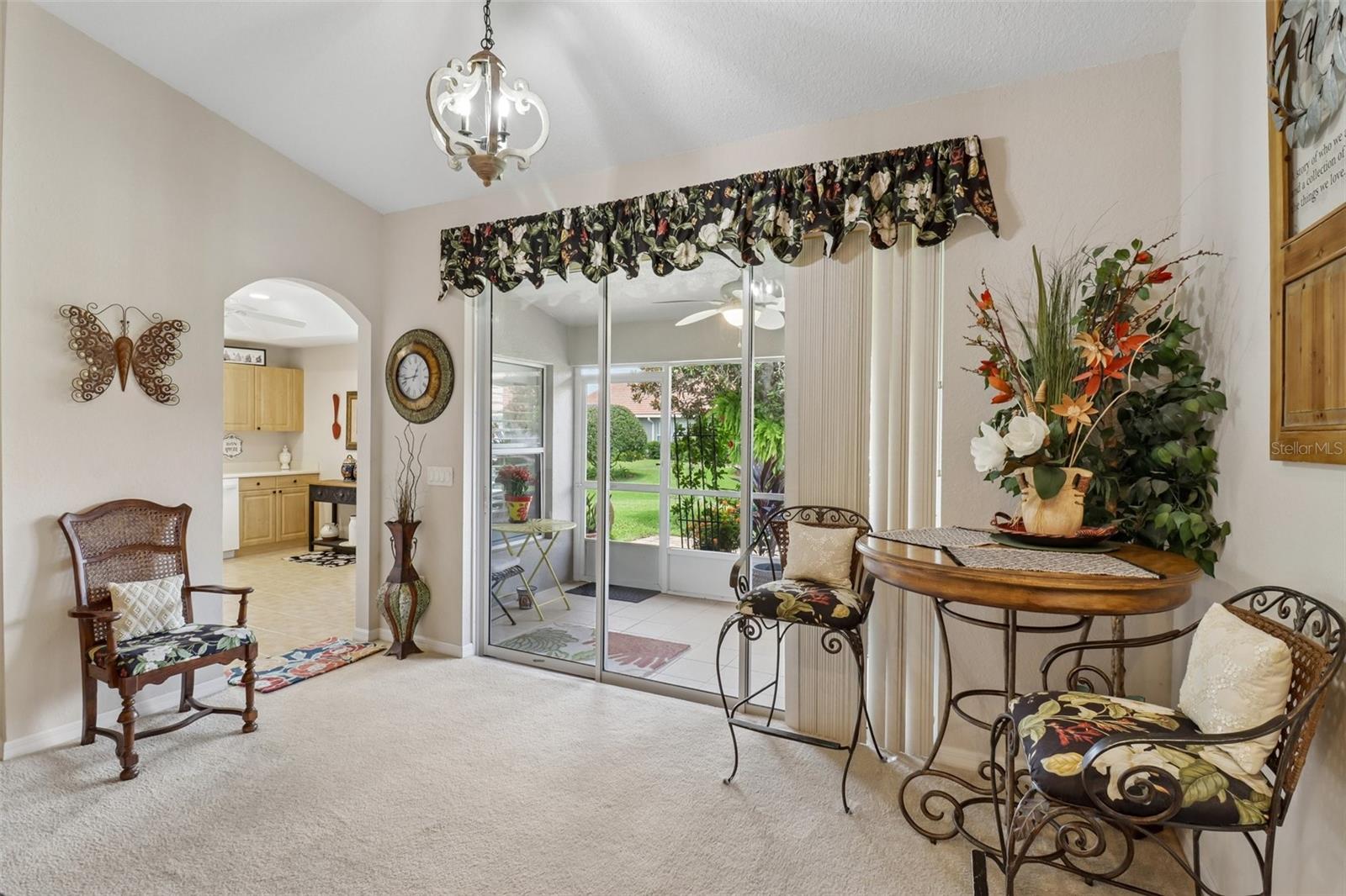 LAKESIDE LANDINGS - Residential