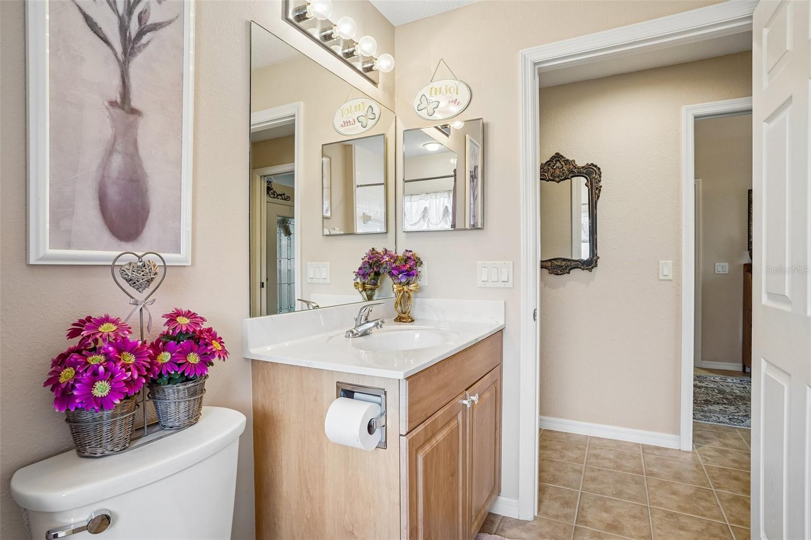 LAKESIDE LANDINGS - Residential