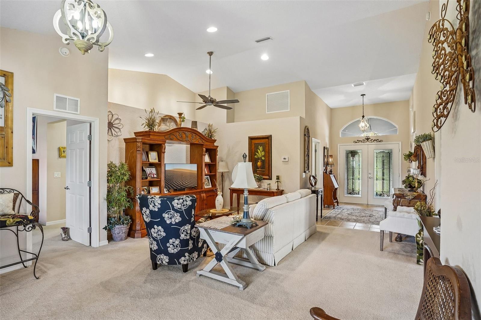 LAKESIDE LANDINGS - Residential
