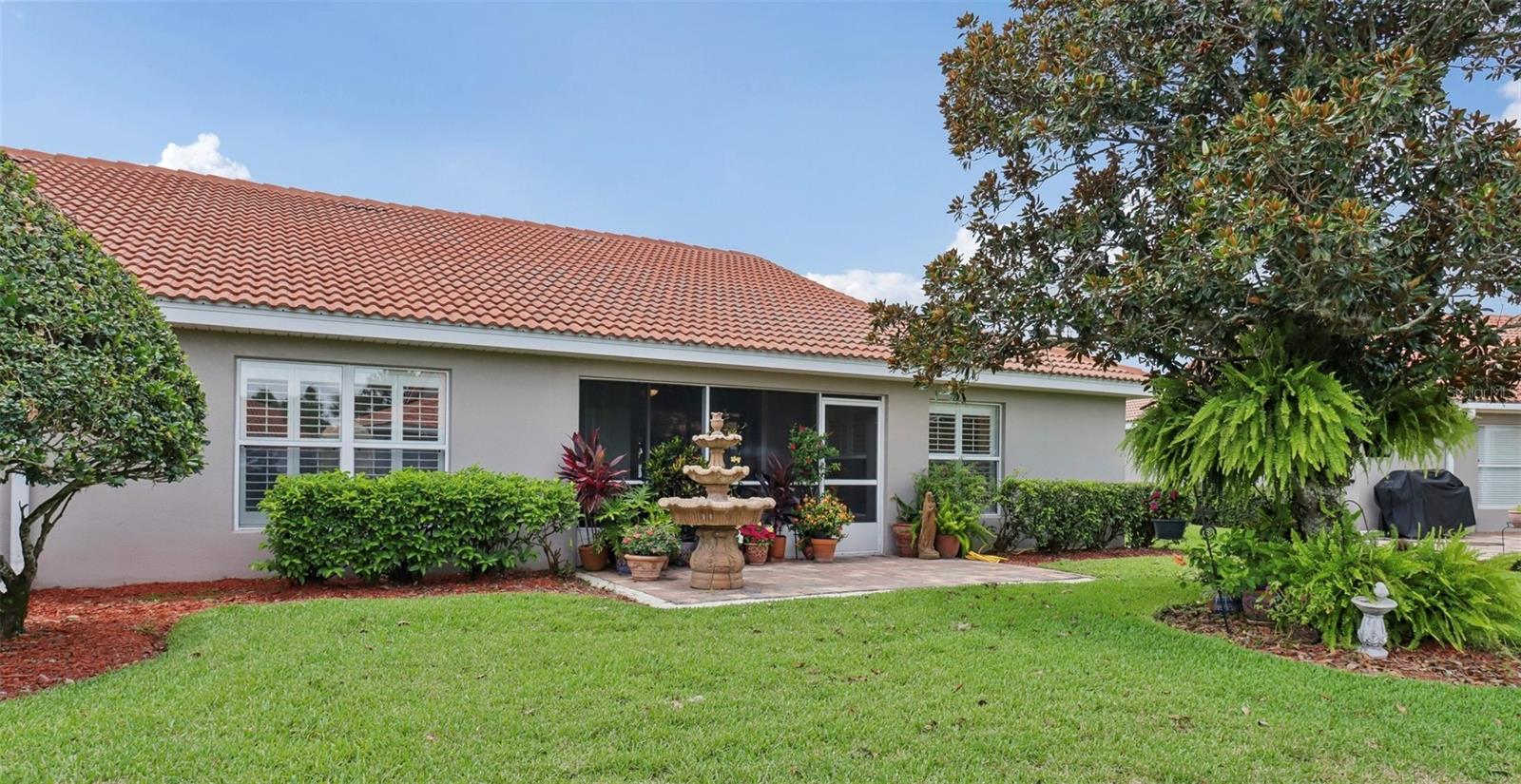LAKESIDE LANDINGS - Residential