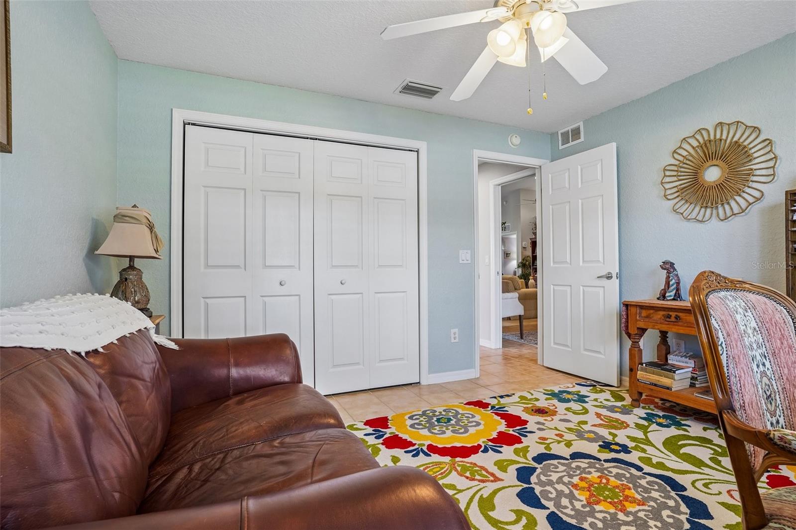 LAKESIDE LANDINGS - Residential