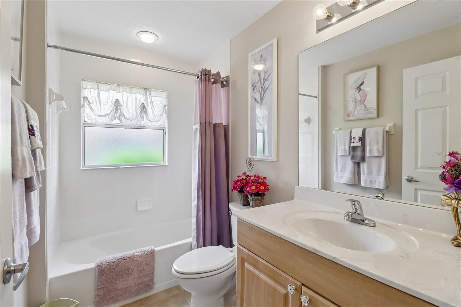 LAKESIDE LANDINGS - Residential