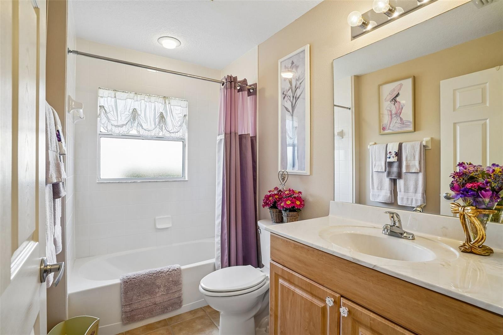 LAKESIDE LANDINGS - Residential