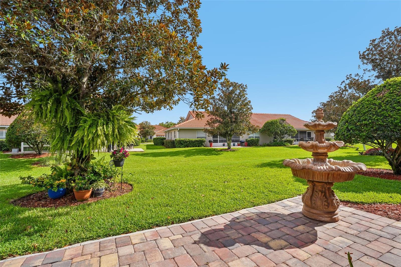 LAKESIDE LANDINGS - Residential