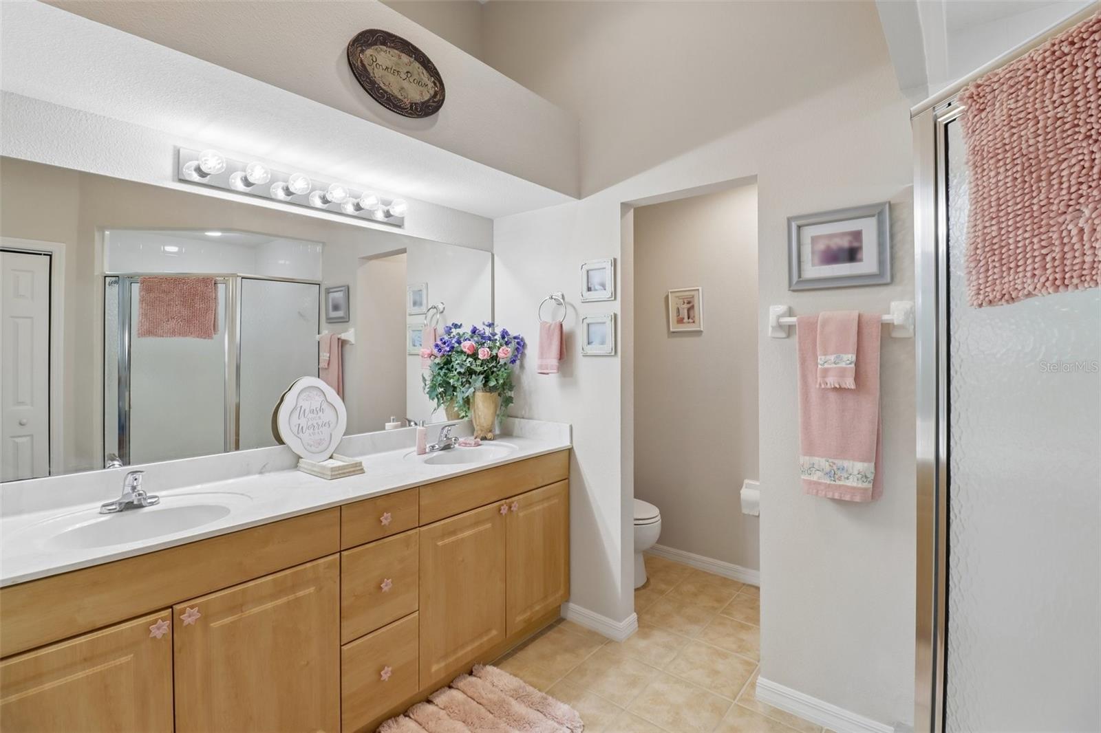 LAKESIDE LANDINGS - Residential