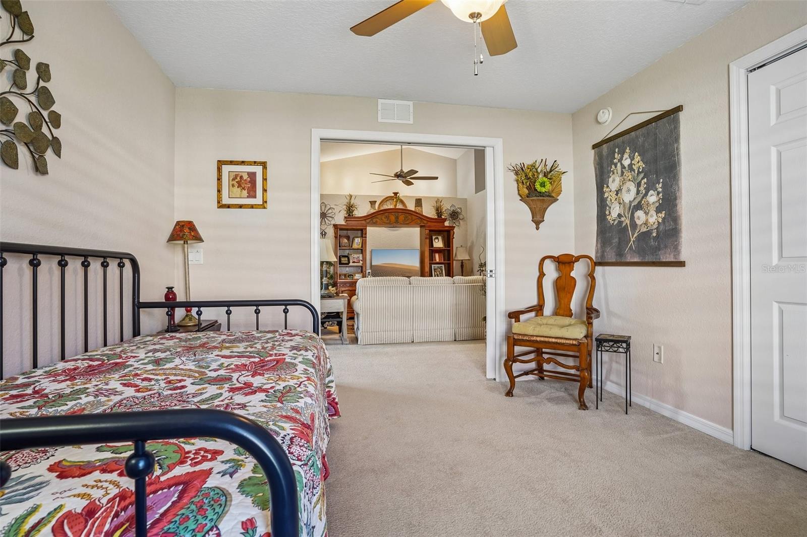 LAKESIDE LANDINGS - Residential