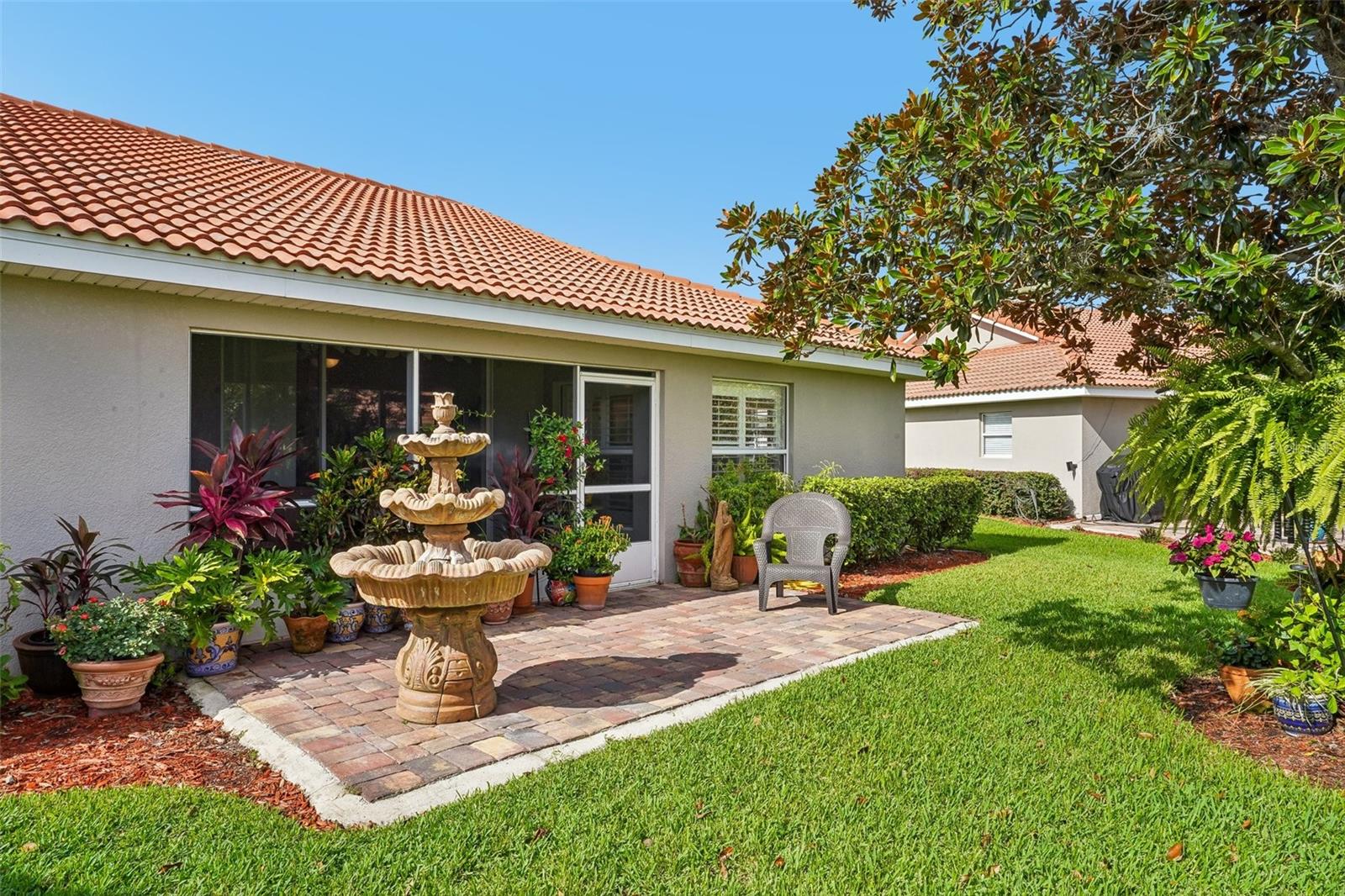 LAKESIDE LANDINGS - Residential