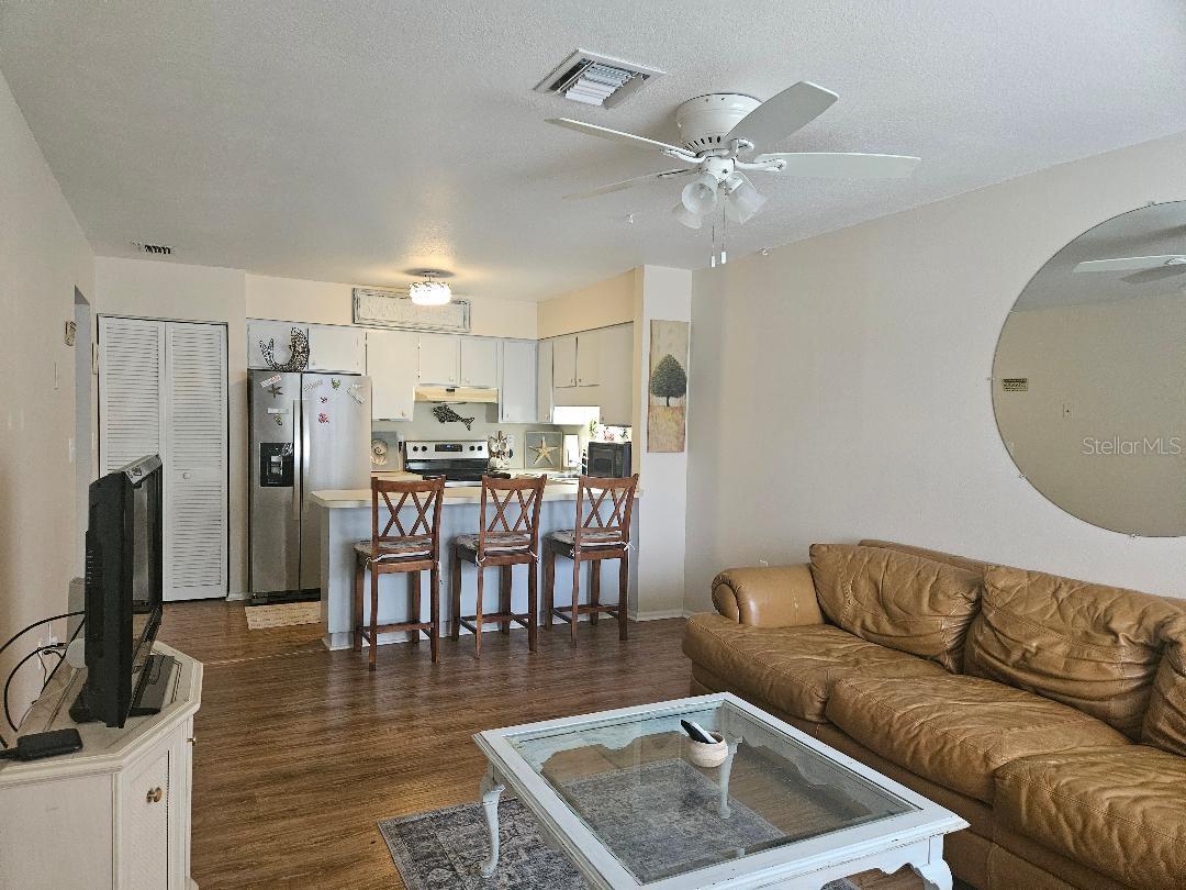 KINGS COURT VILLAS BLDG 01 - Residential