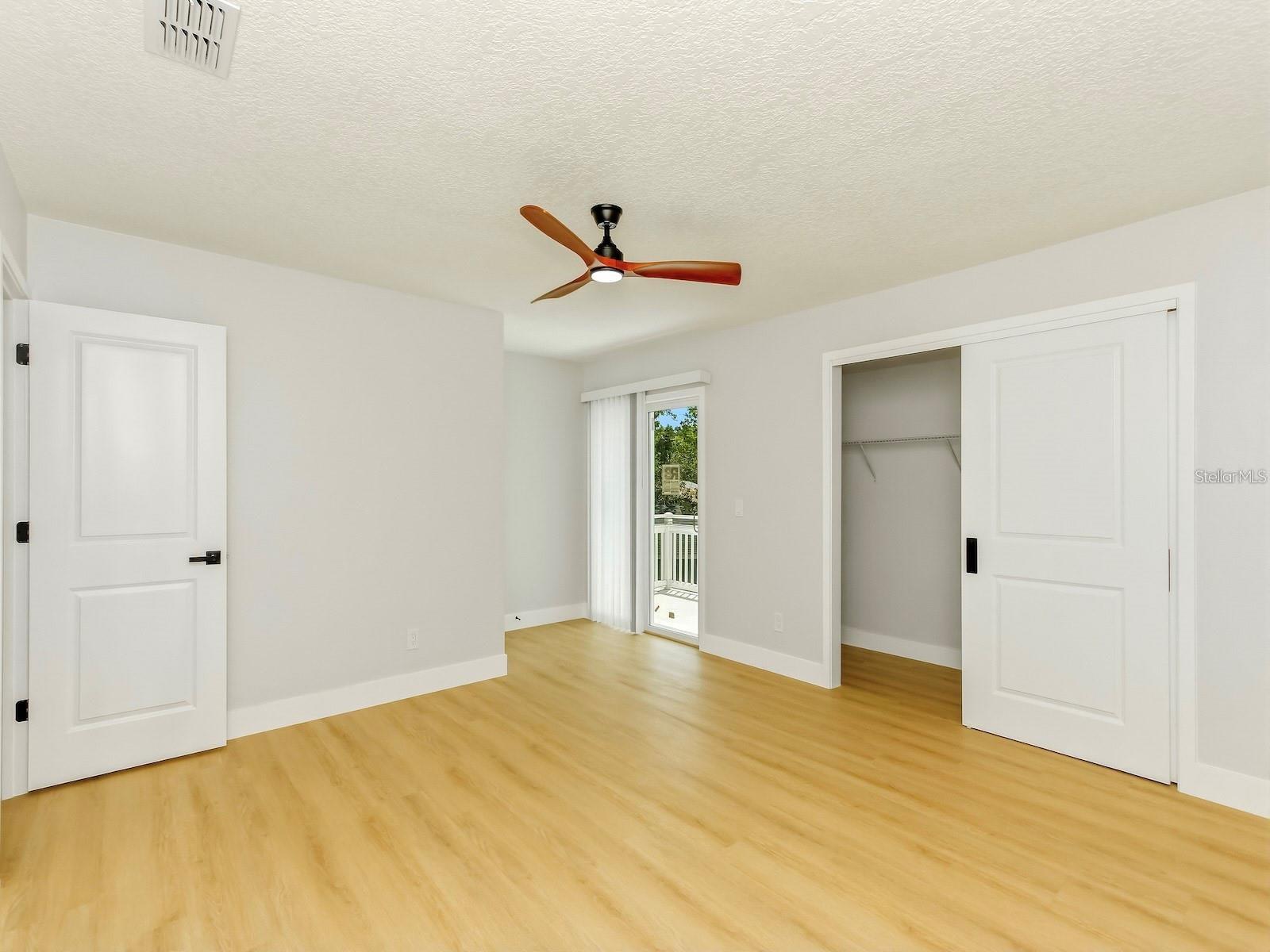 LAKE TENNESSEE VILLAGE REP - Residential