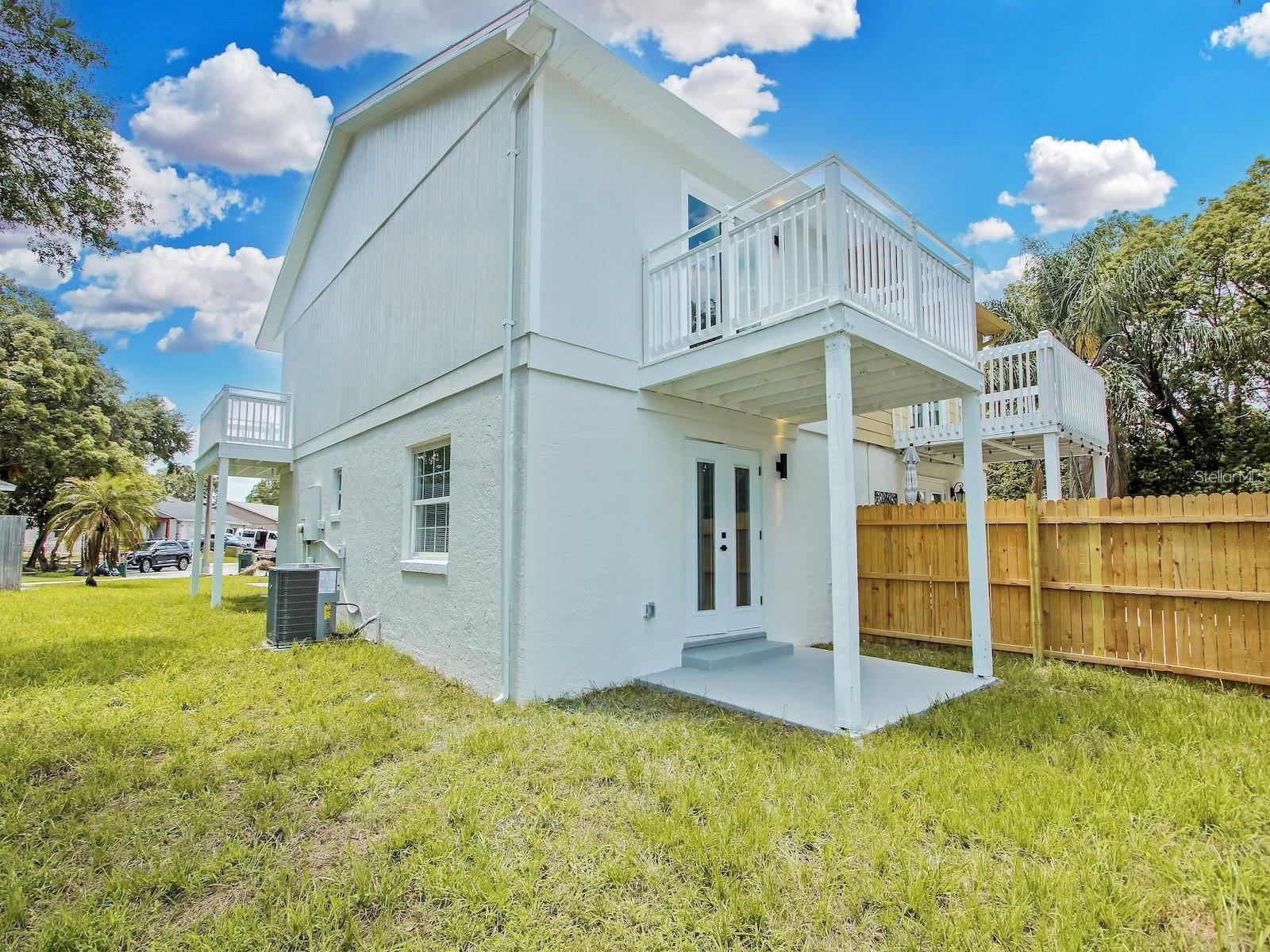 LAKE TENNESSEE VILLAGE REP - Residential
