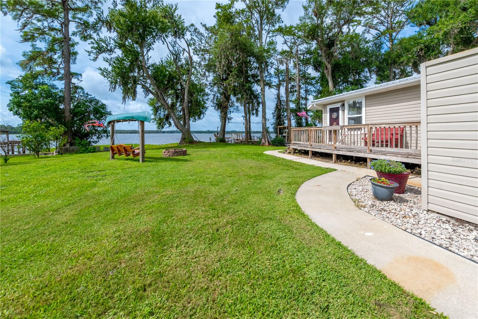 CROSBY LAKE - Residential