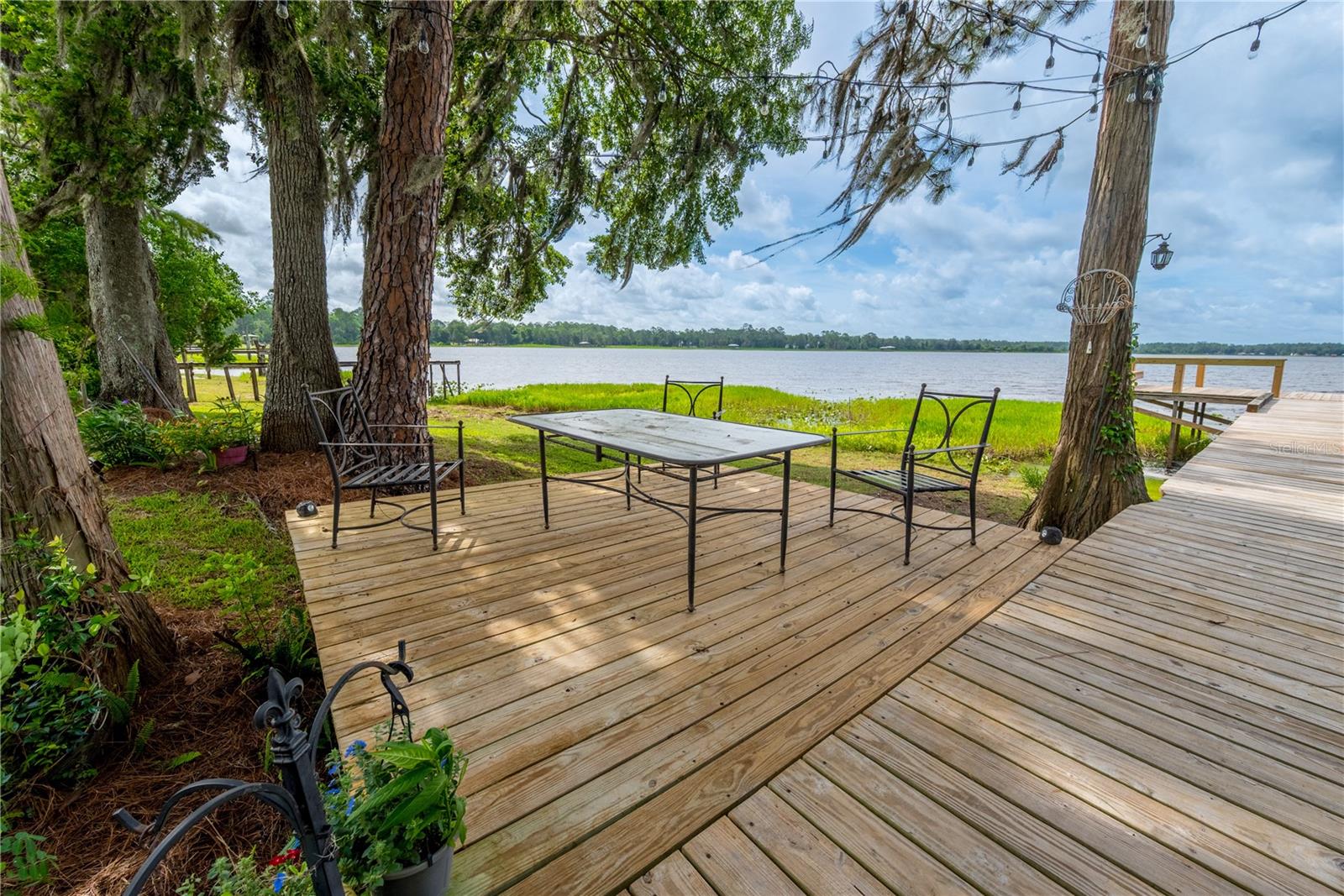 CROSBY LAKE - Residential