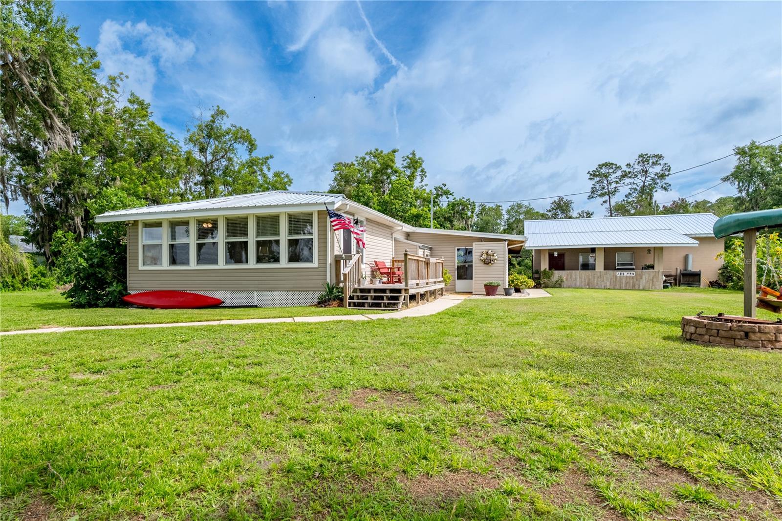 CROSBY LAKE - Residential