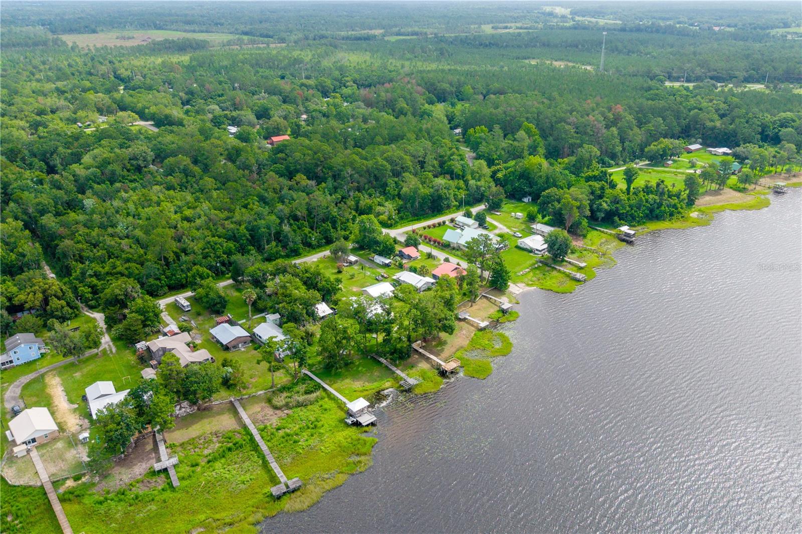 CROSBY LAKE - Residential