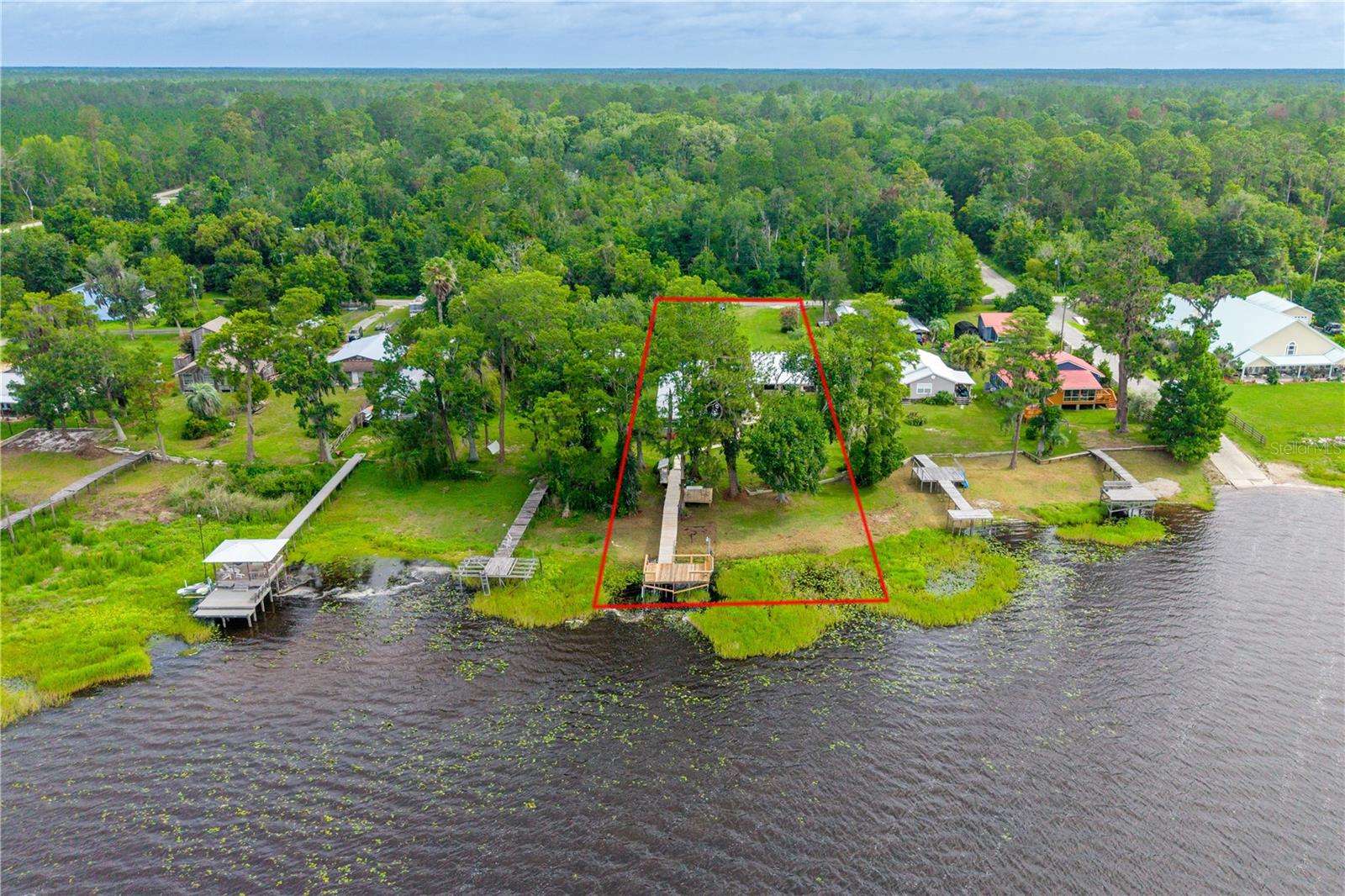 CROSBY LAKE - Residential