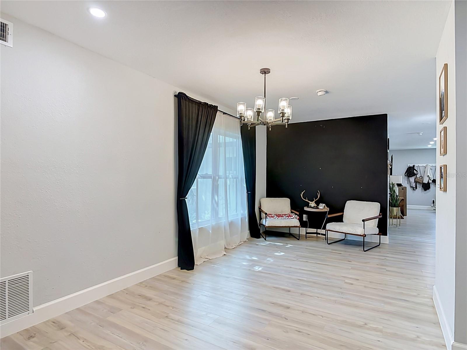 TEALWOOD COVE FIRST ADD - Residential