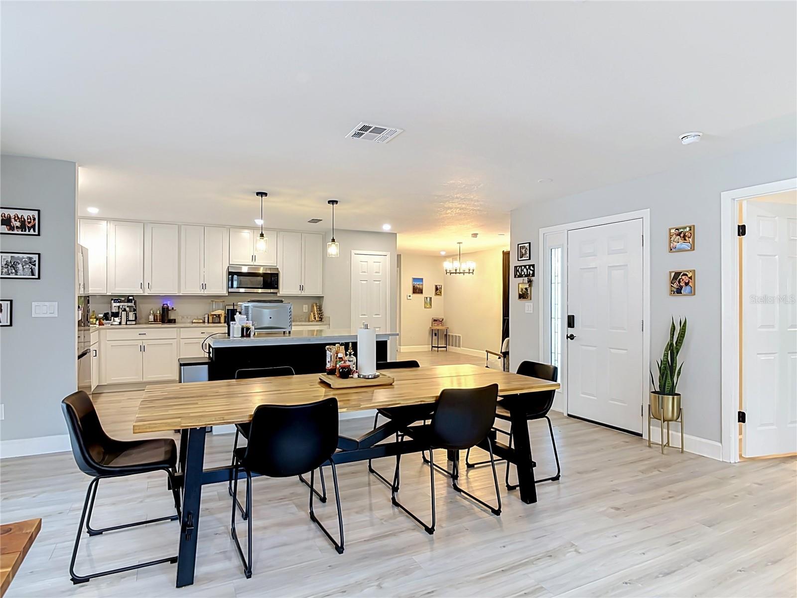 TEALWOOD COVE FIRST ADD - Residential