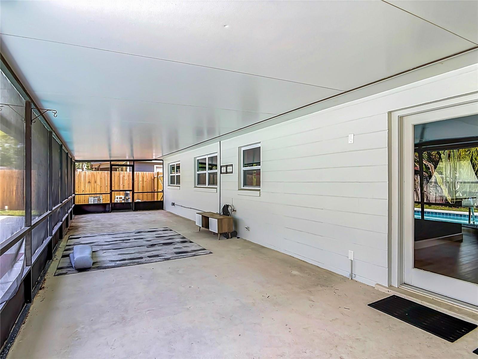 TEALWOOD COVE FIRST ADD - Residential