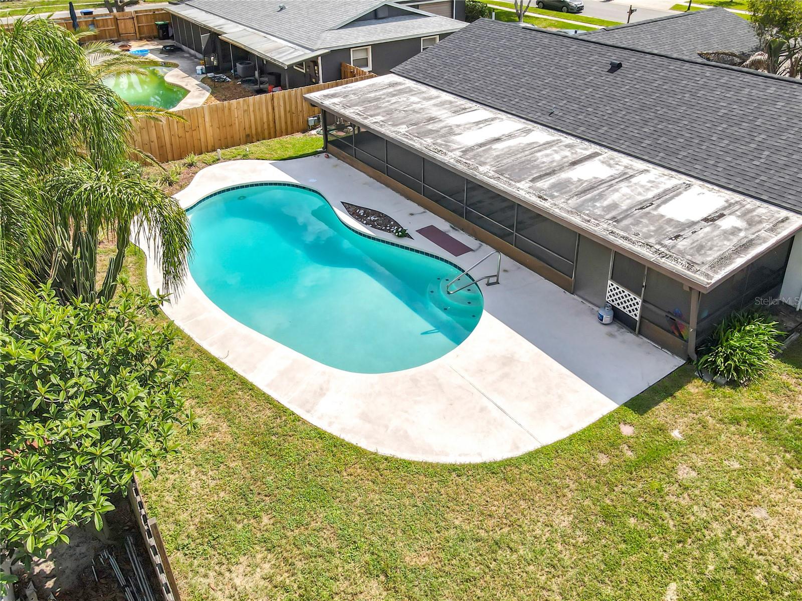 TEALWOOD COVE FIRST ADD - Residential