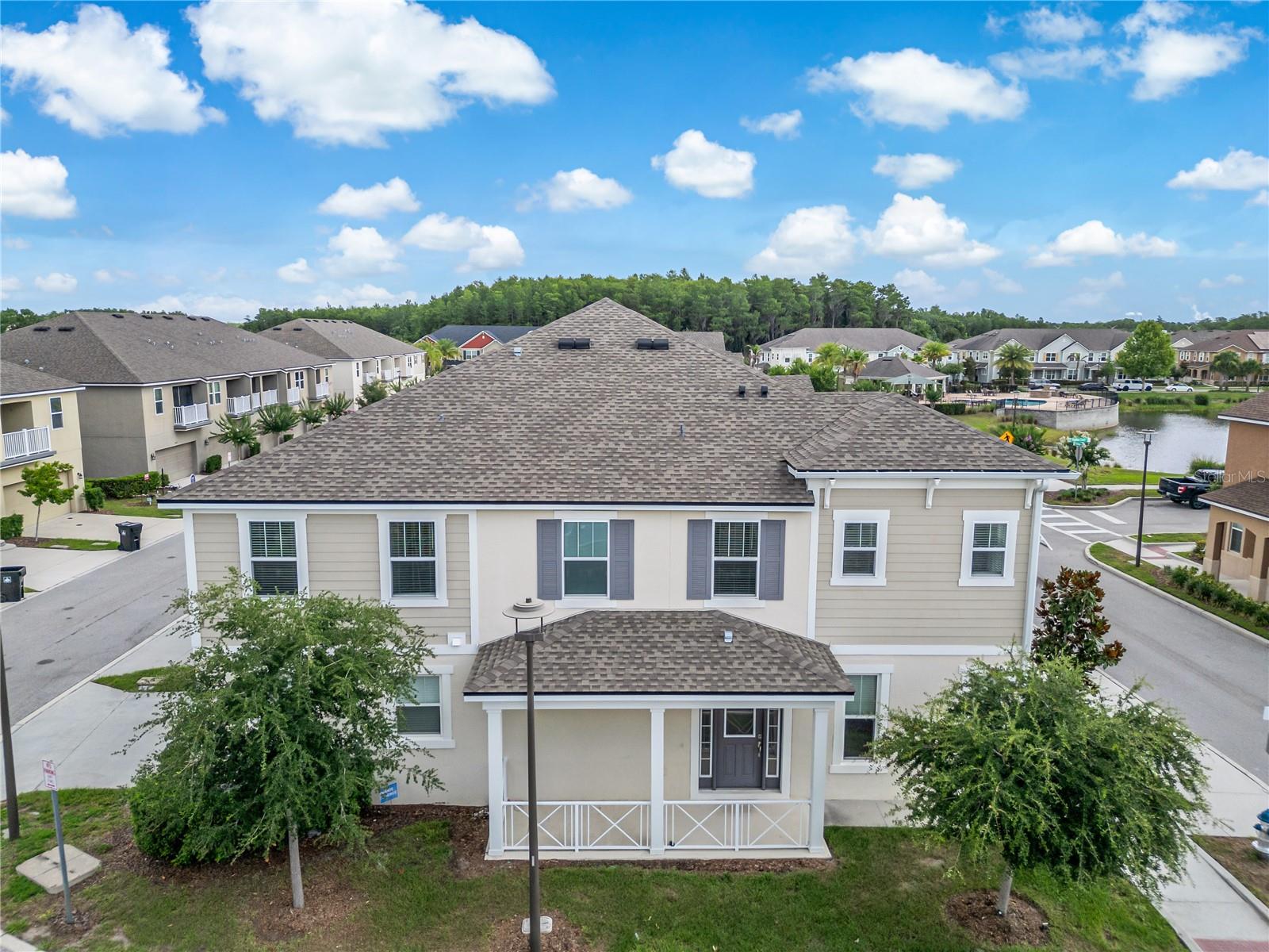 RANDAL WALK - Residential