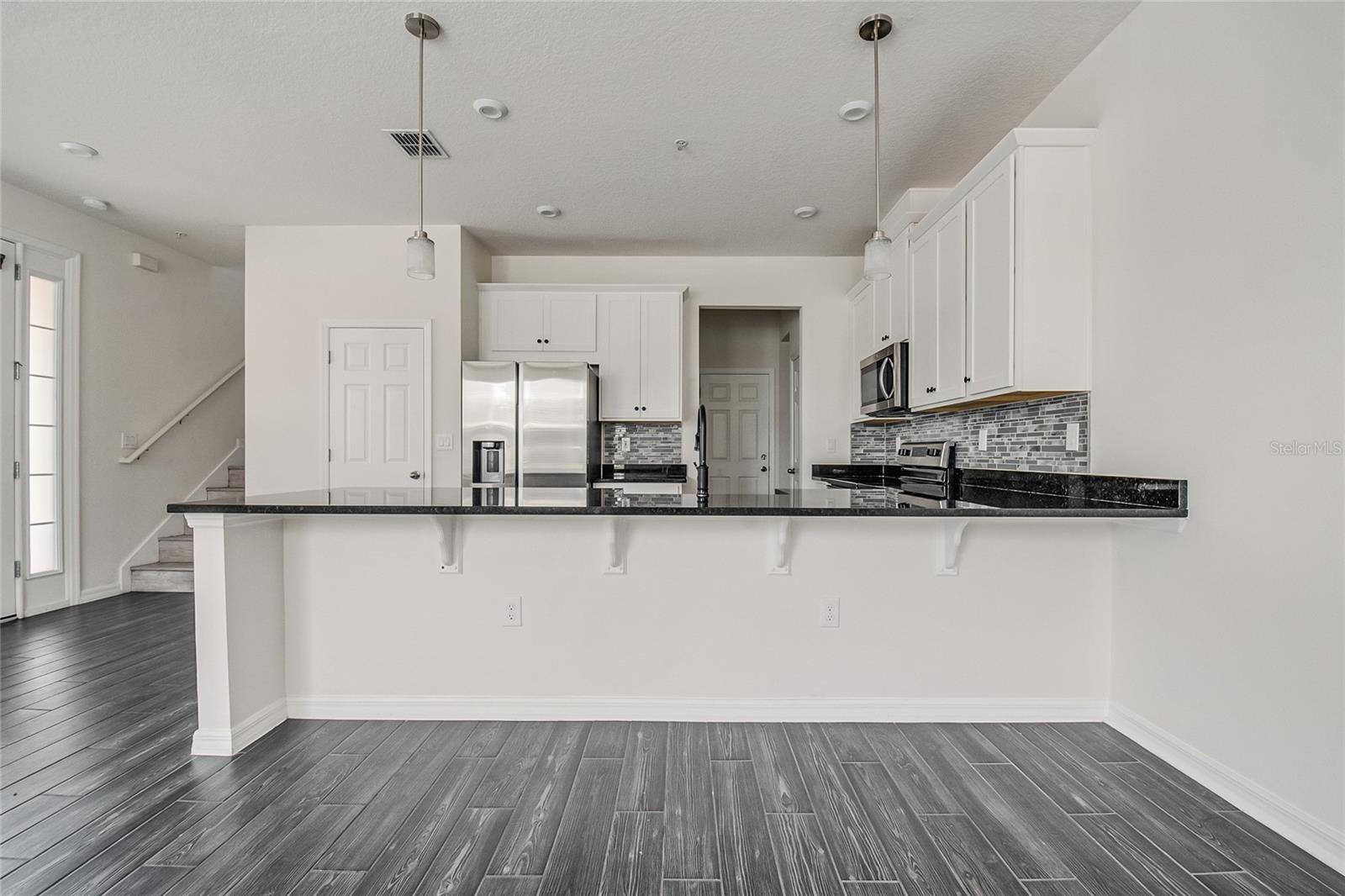 RANDAL WALK - Residential