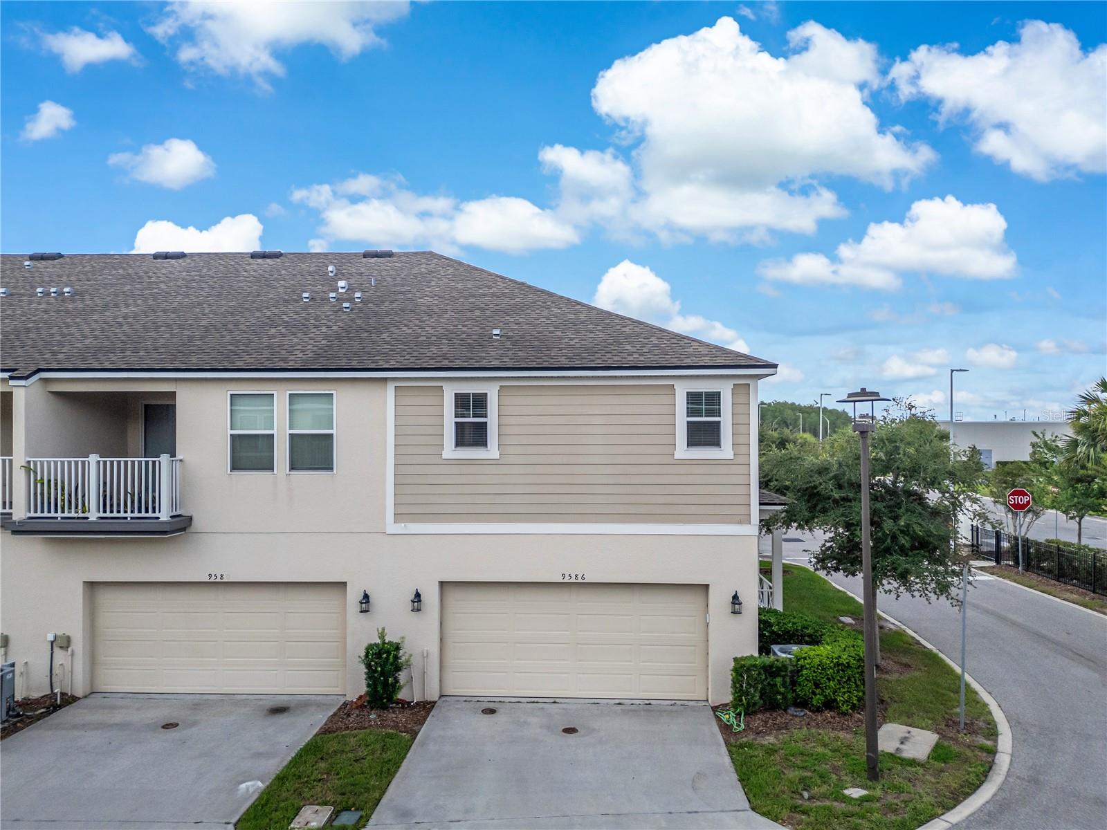 RANDAL WALK - Residential