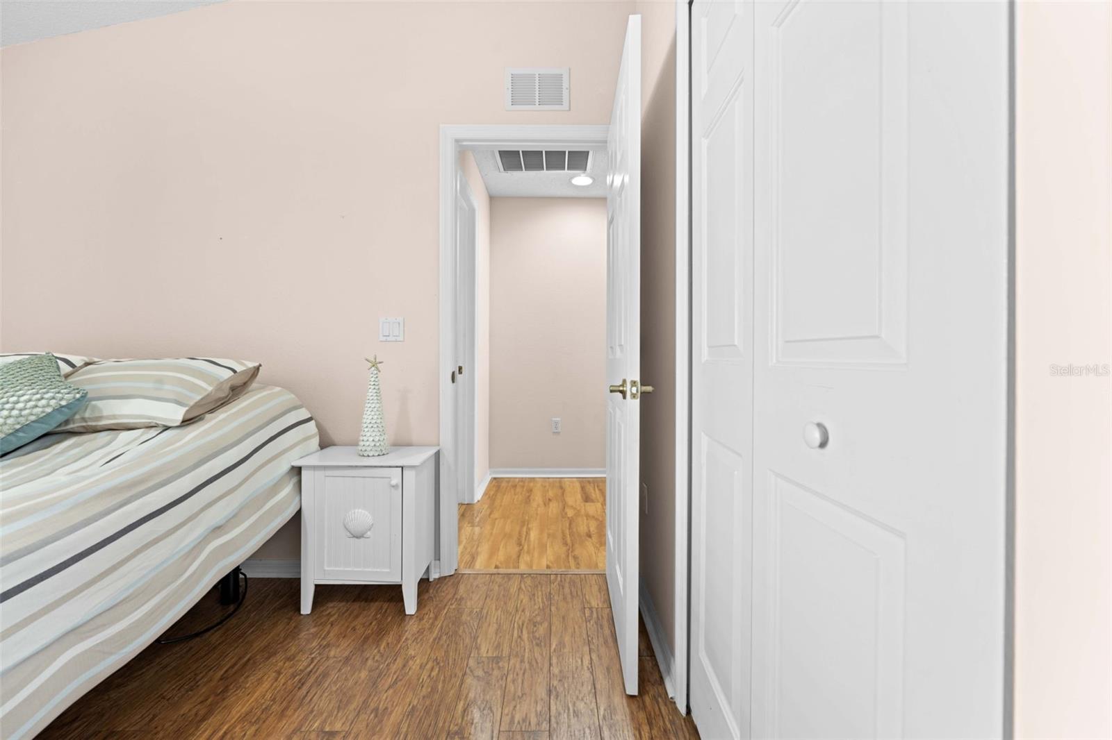 WELLINGTON AT SEVEN HILLS PH5D - Residential