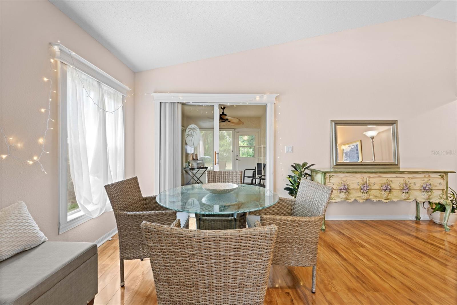 WELLINGTON AT SEVEN HILLS PH5D - Residential