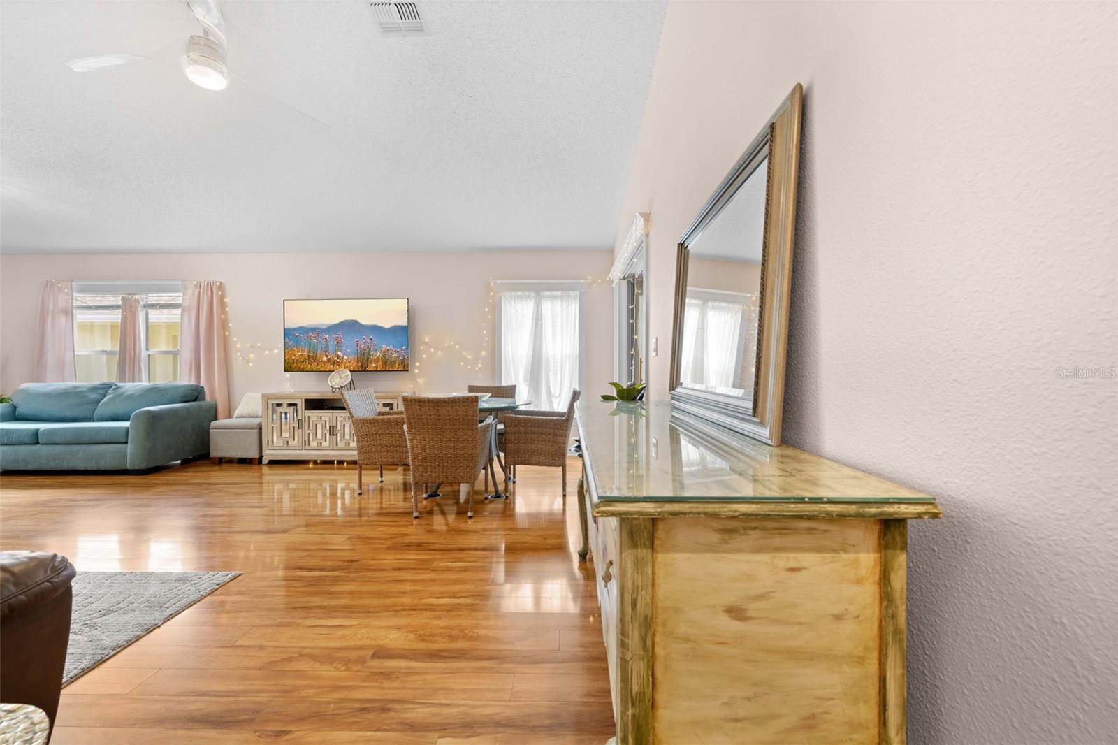 WELLINGTON AT SEVEN HILLS PH5D - Residential