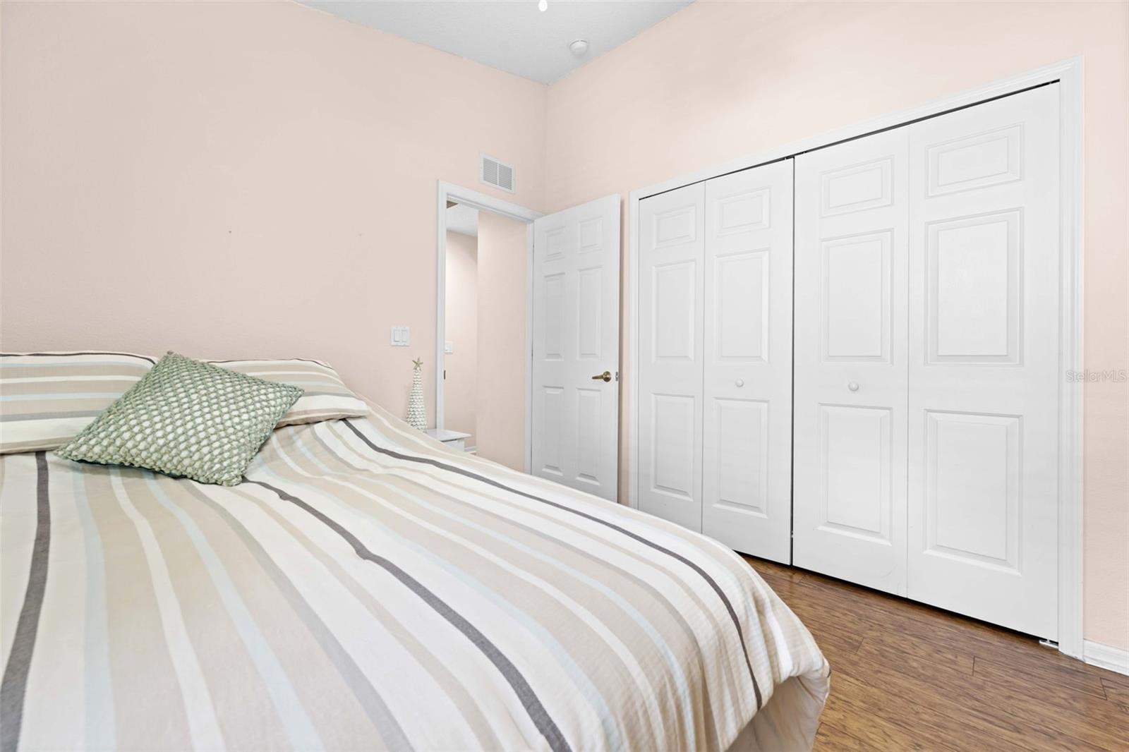 WELLINGTON AT SEVEN HILLS PH5D - Residential
