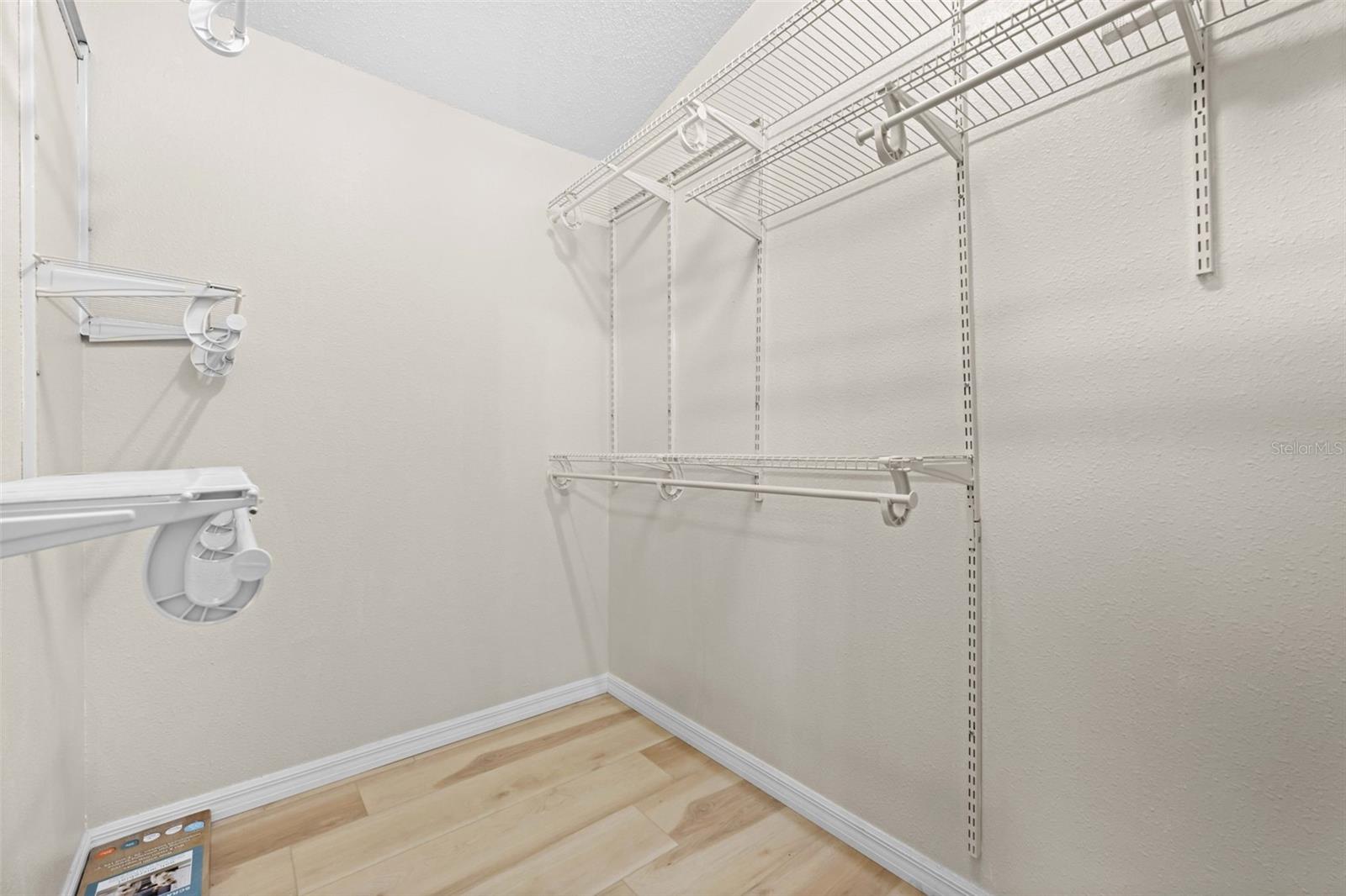 WELLINGTON AT SEVEN HILLS PH5D - Residential