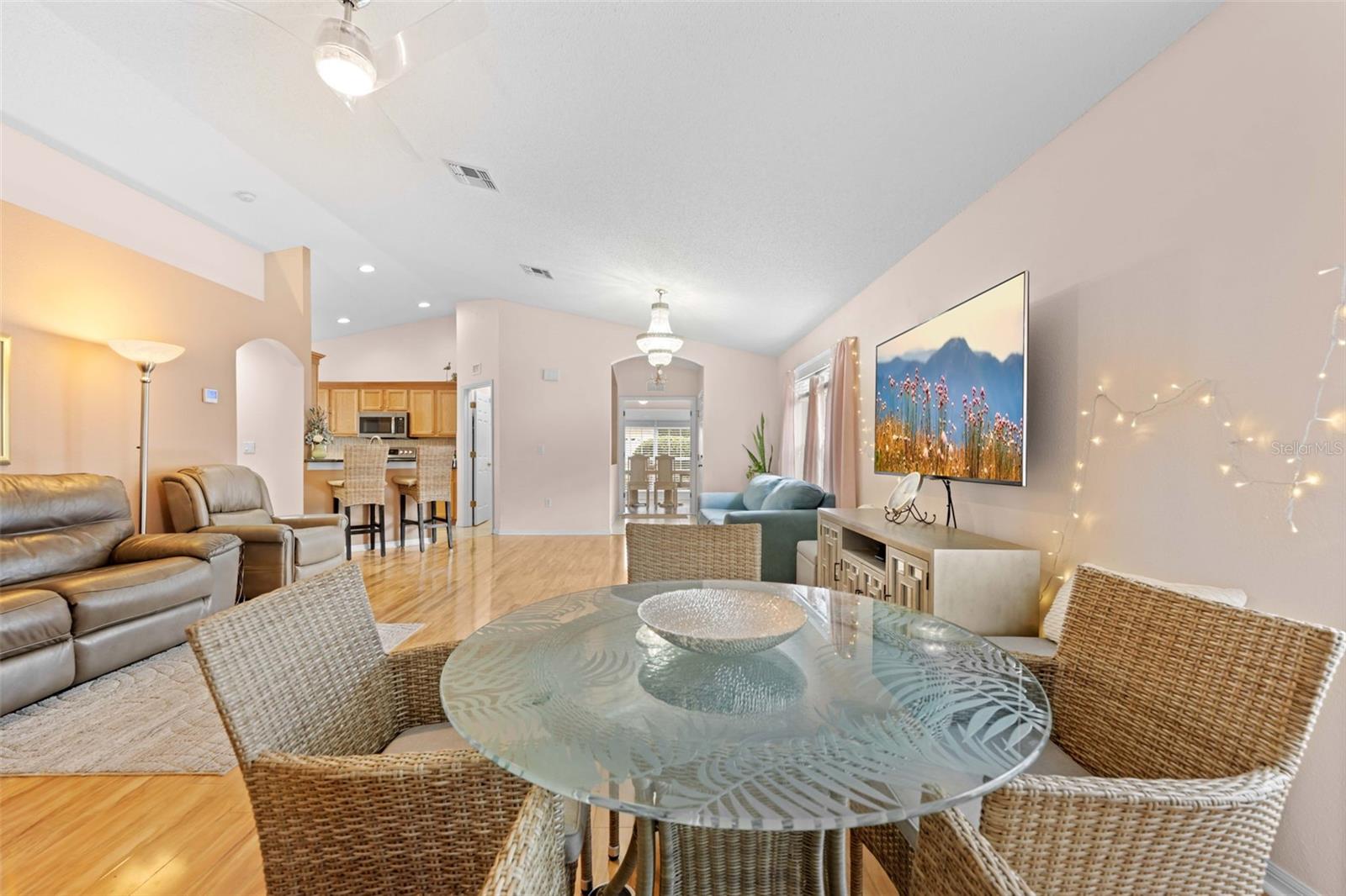 WELLINGTON AT SEVEN HILLS PH5D - Residential