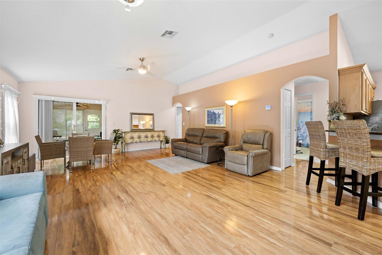 WELLINGTON AT SEVEN HILLS PH5D - Residential