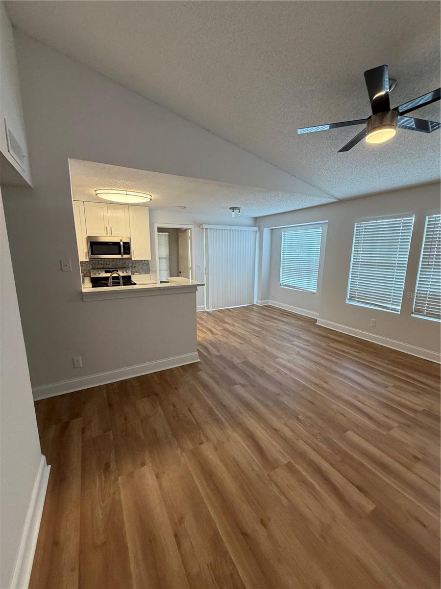 LEXINGTON PLACE CONDOMINIUM - Residential Lease