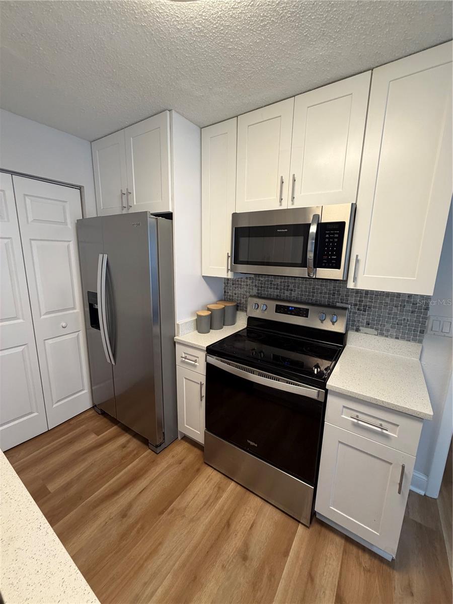 LEXINGTON PLACE CONDOMINIUM - Residential Lease