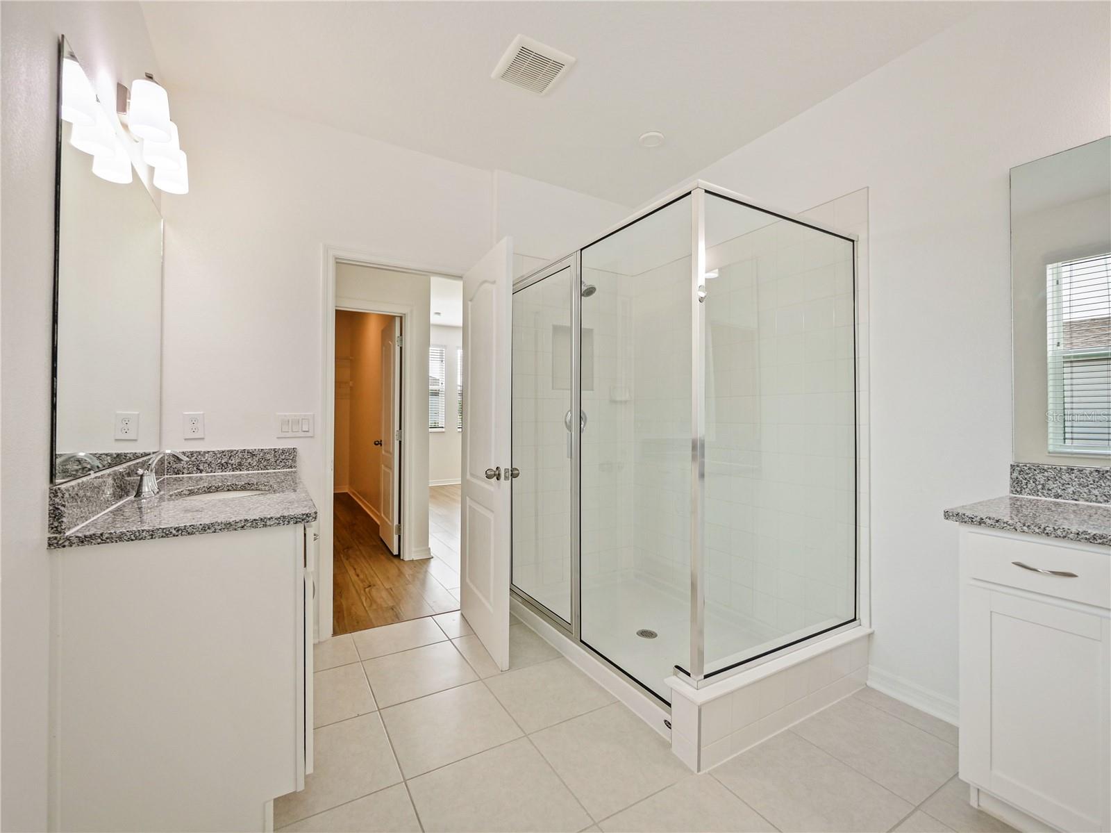 ENCORE/OVATION PH 3 - Residential Lease