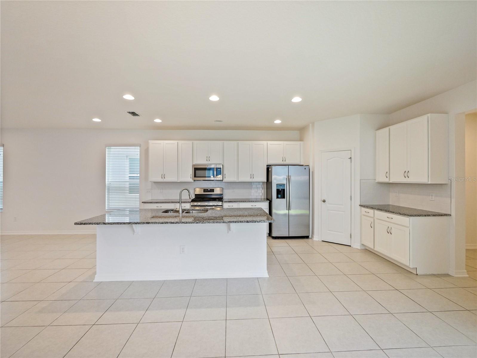 ENCORE/OVATION PH 3 - Residential Lease
