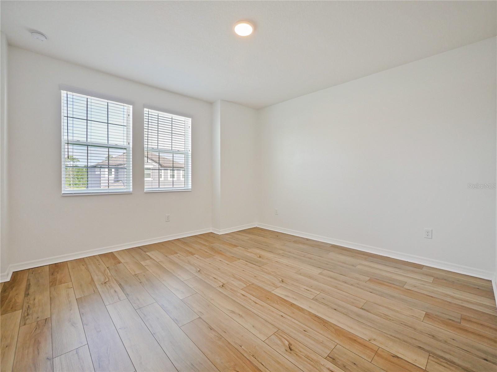 ENCORE/OVATION PH 3 - Residential Lease