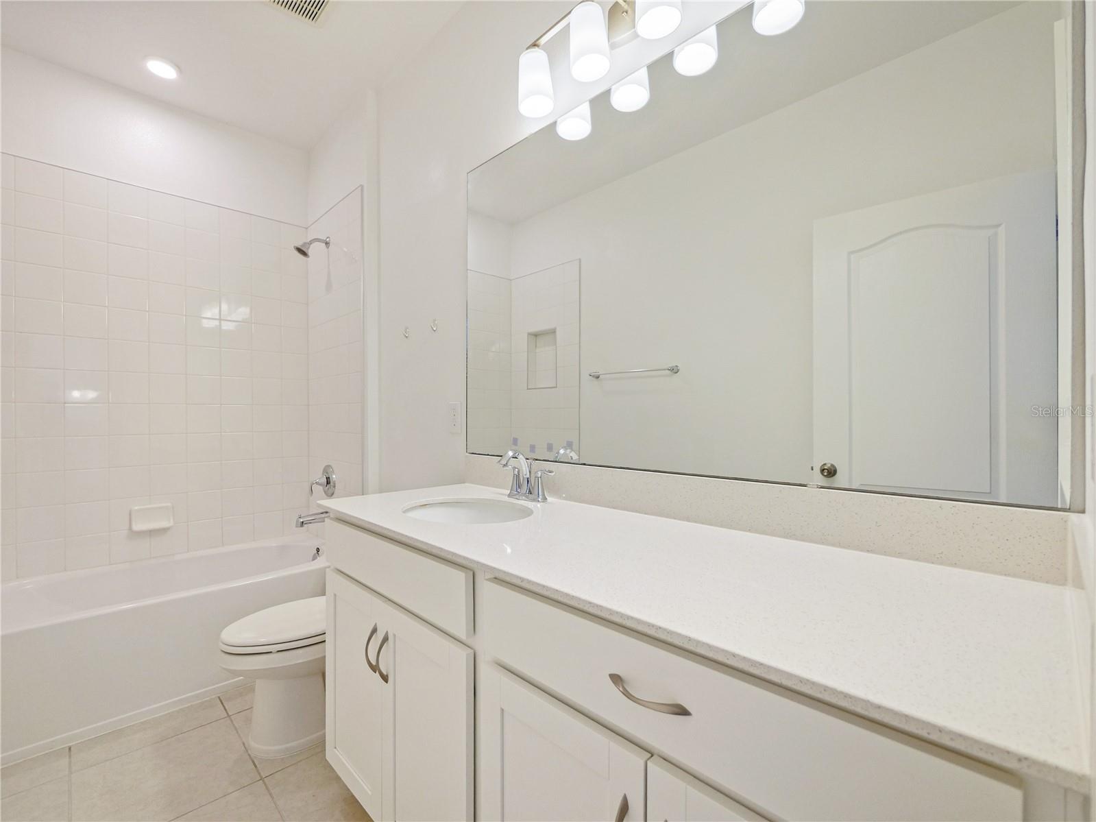 ENCORE/OVATION PH 3 - Residential Lease