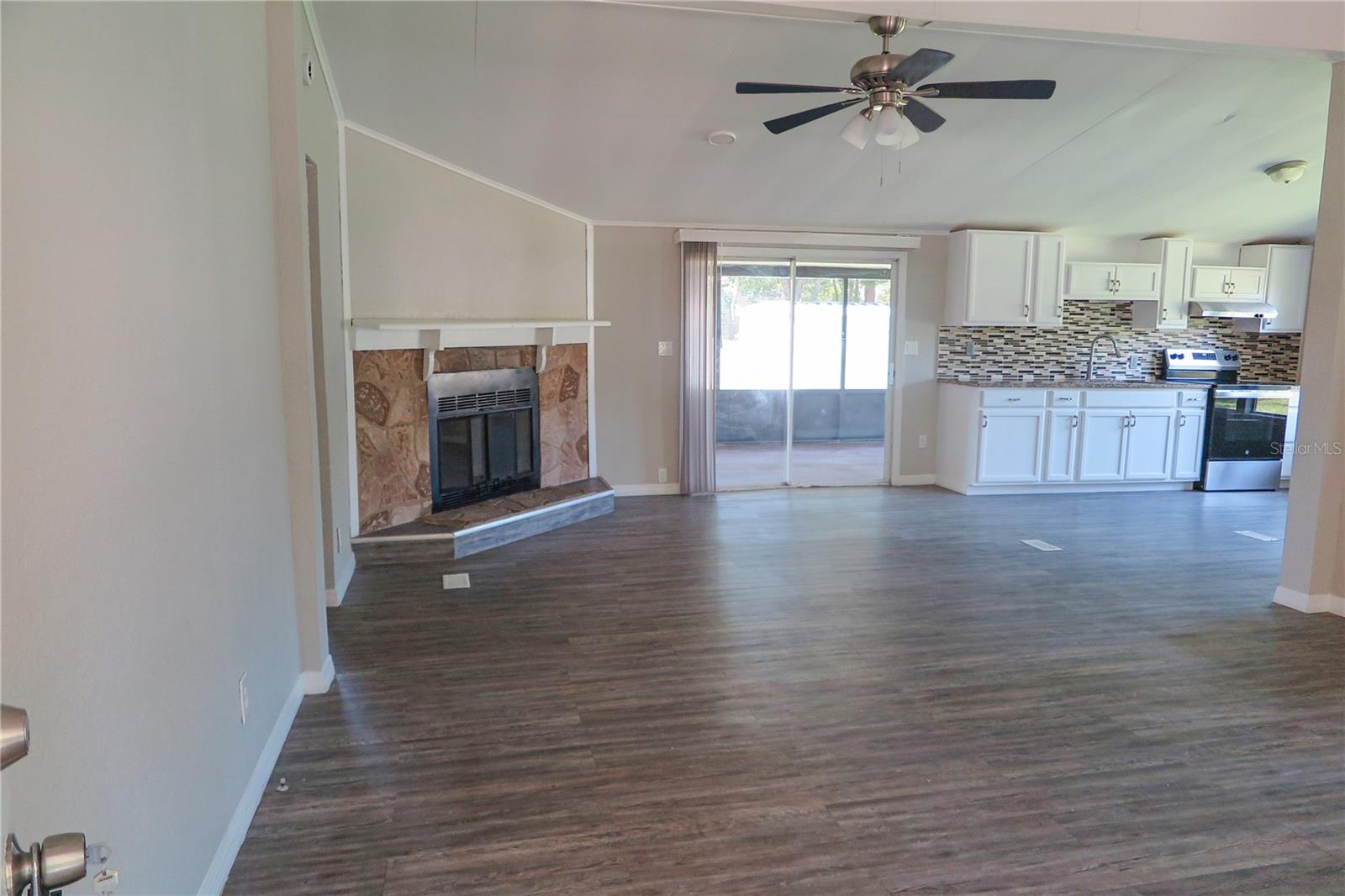 ST JOHNS RIVERSIDE ESTATES - Residential