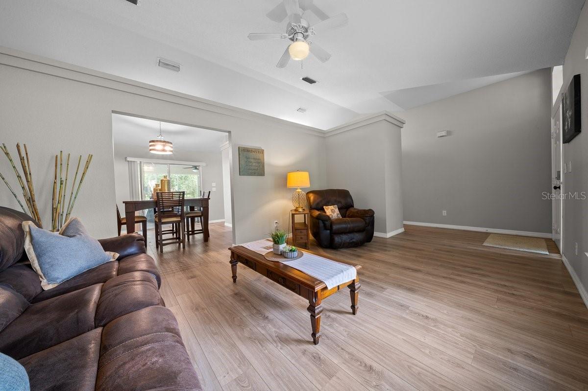 MEADOW WOOD FARMS UN 02 - Residential