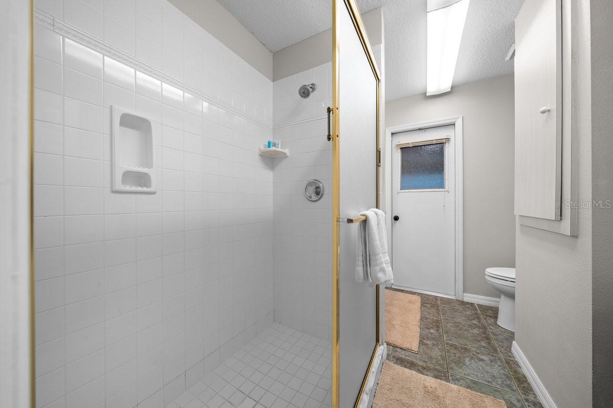 MEADOW WOOD FARMS UN 02 - Residential