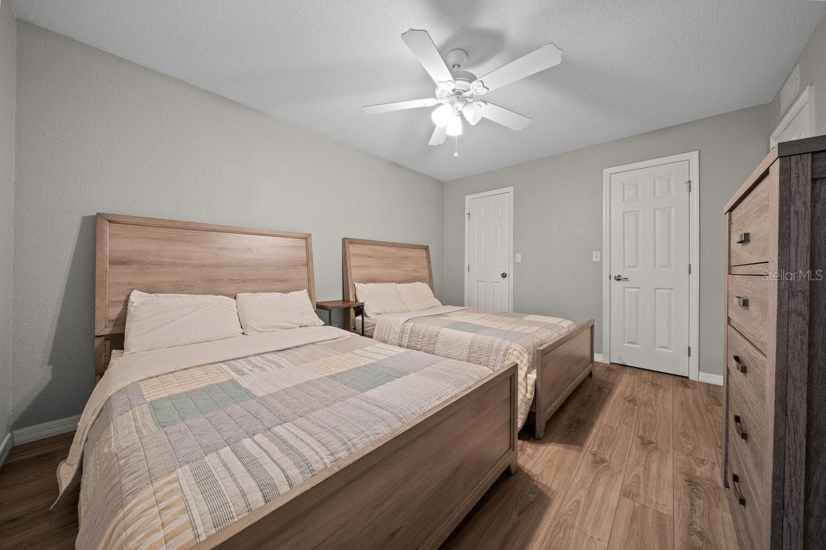 MEADOW WOOD FARMS UN 02 - Residential
