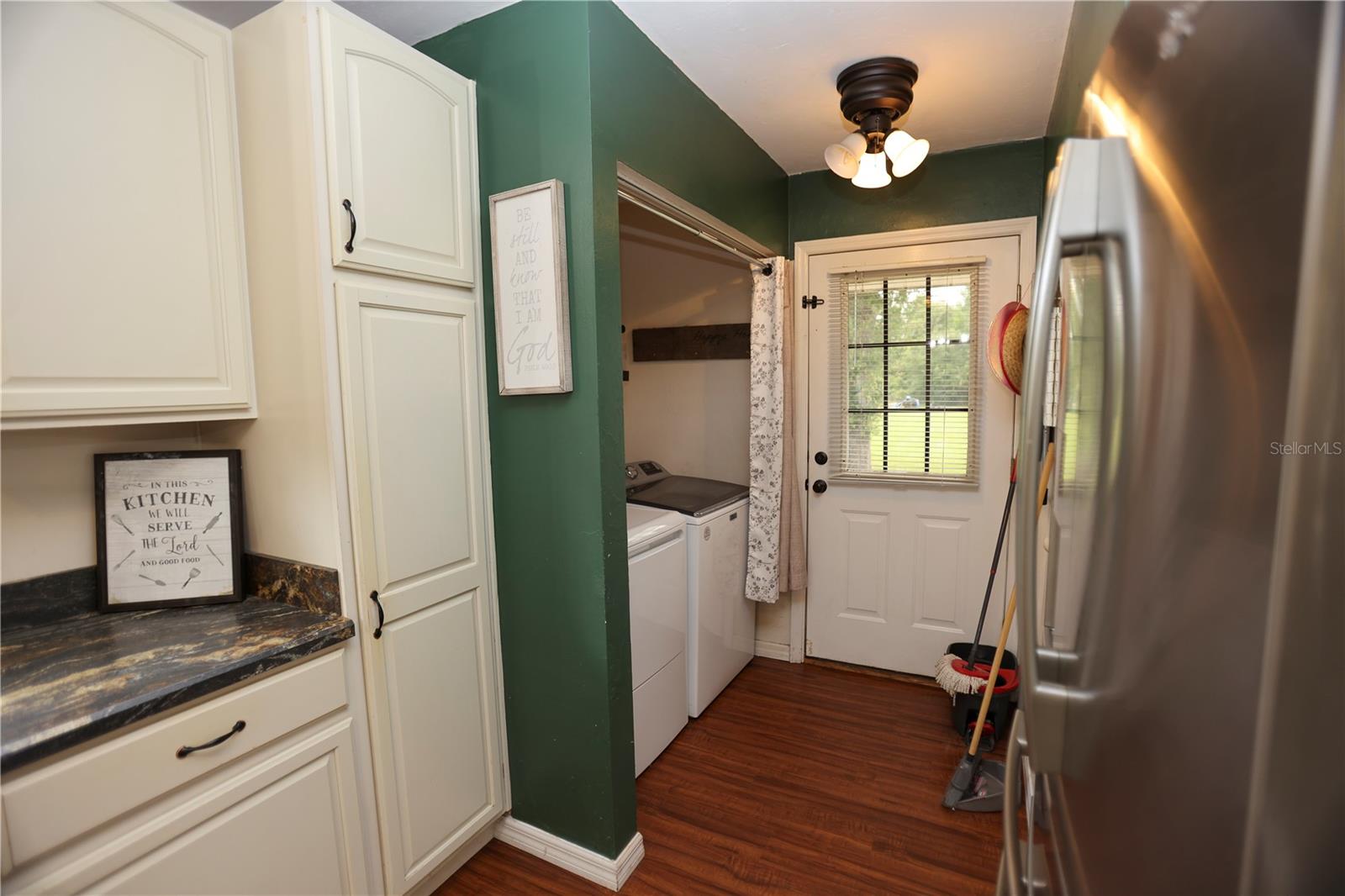 MANOR MAYNOR SUB - Residential