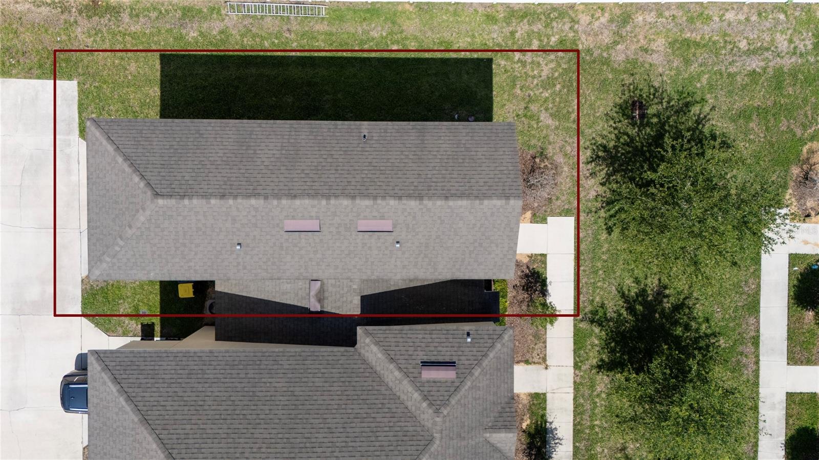 HOLLYGROVE VILLAGE - Residential